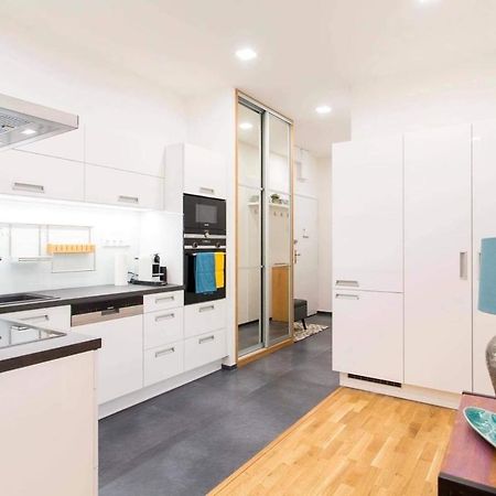 Friendly Private Room In The Sharing Flat Praga Exterior foto